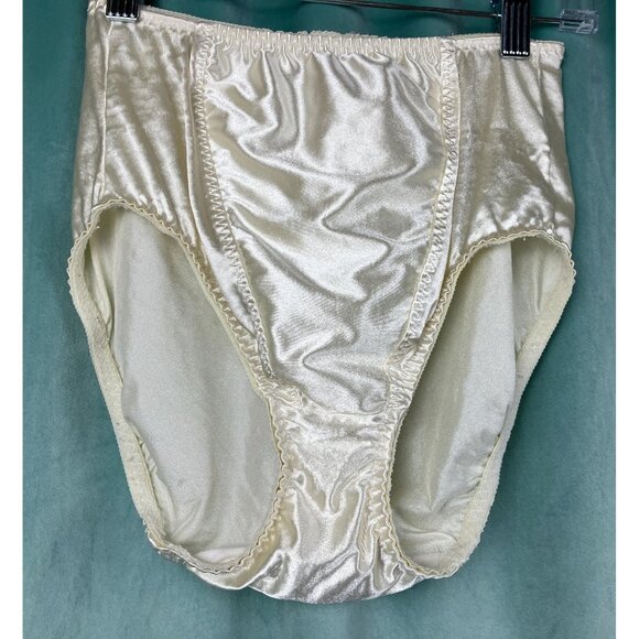 L Vintage 90s Victoria’s Secret second skin satin high waist panties white grann